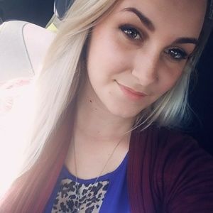 Meet your Posher, Kenzie